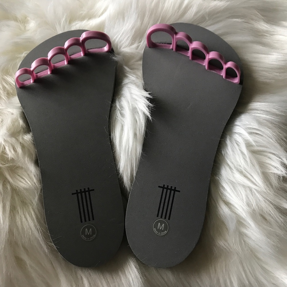 Tip Flops Pedicure Shoes Size Medium Tip-Tip 10”